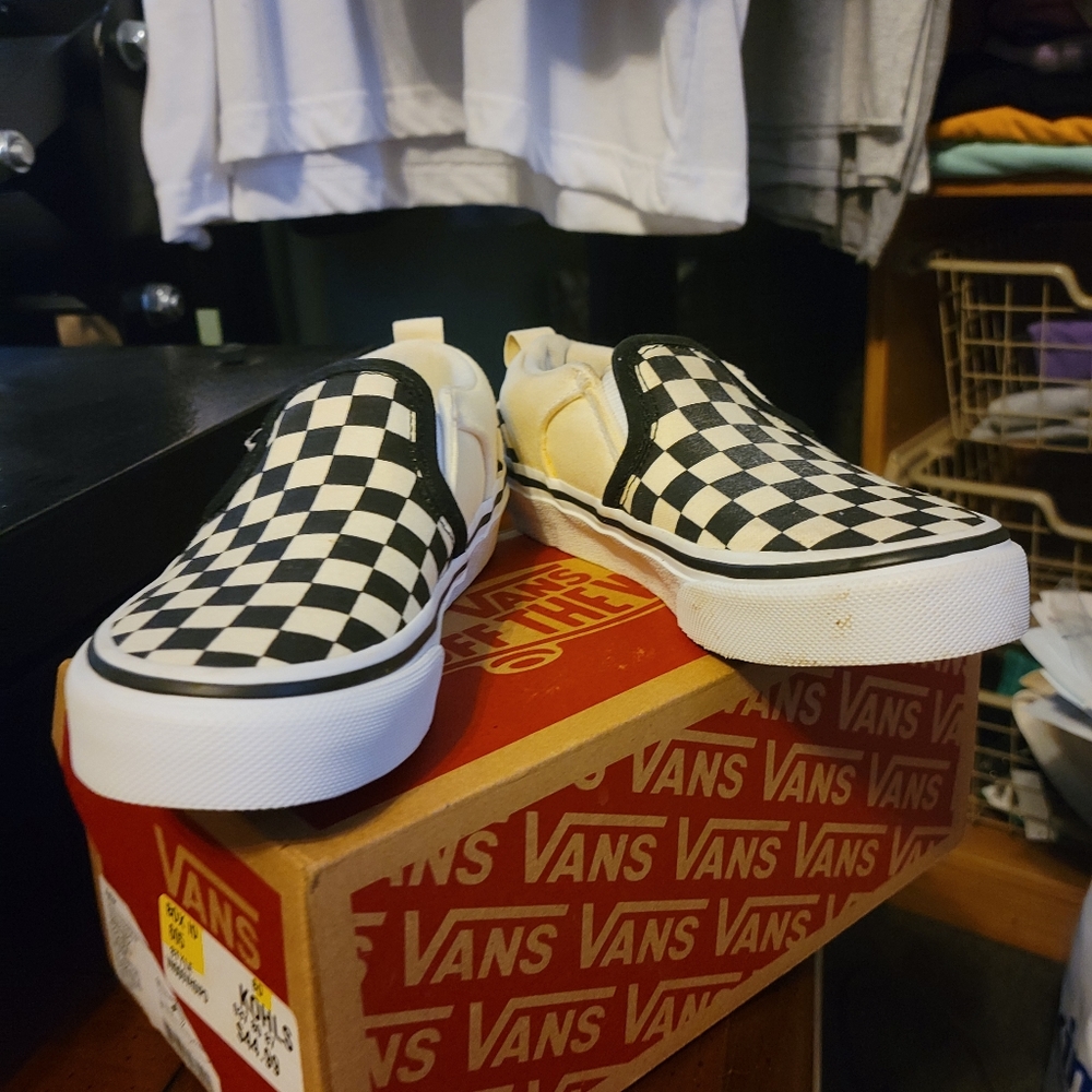 Boys Van's Asher slip ons